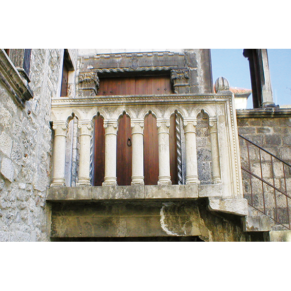 image02